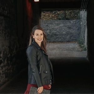 Meet your Posher, Anne-isabelle